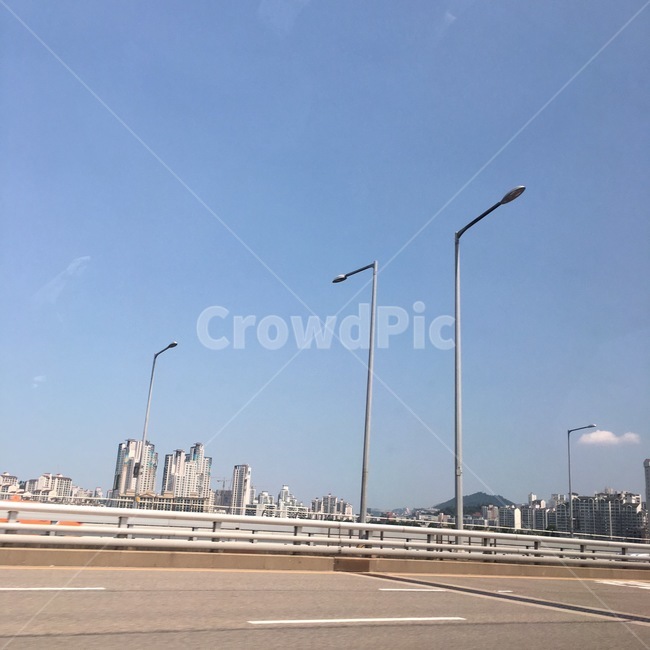 도로,하늘,풍경,맑음,한적,배경,감성,아침,도시,풍경,city,landscape,road,freeway,고속 도로