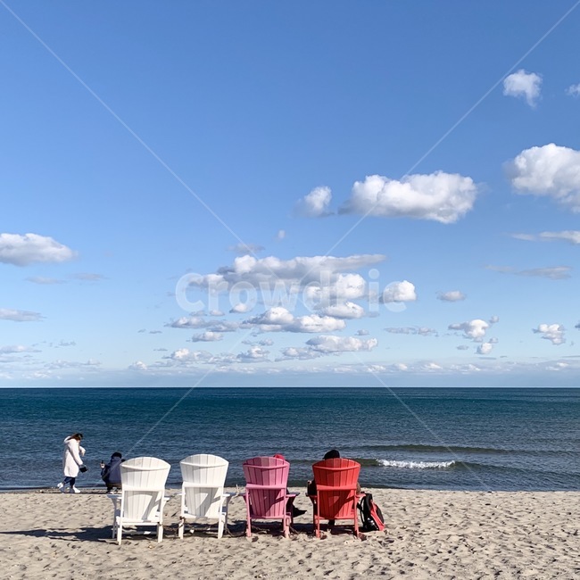outdoors,바다,nature,자연,sea,water,의자,chair,여행,파랑,blue,해안선,대양,ocean