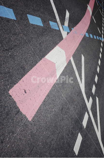 asphalt,아스팔트,도로,road,line,blue,red,white,color,안내선,차도