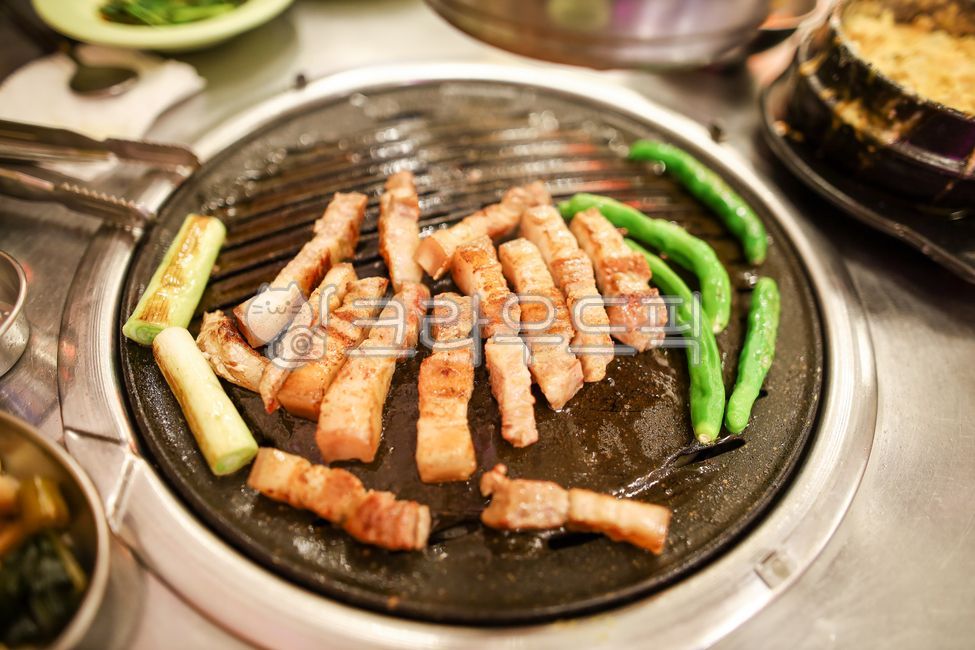 pork belly,Iberico,pork,food