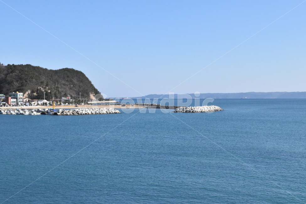 바다,blue,하늘,푸른,섬,sea,sky,skyblue,자연,풍경,nature,landscape,land,땅,outdoors,옥외,shoreline,해안선,water,물,ocean,대양,coast,연안