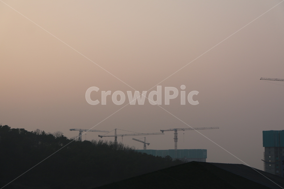 공사,미세먼지,날씨,오염,건축,건설,스모그,퇴근,저녁,도시,풍경,city,landscape,한국도시풍경,한국도시경관,korea cityscape,산업,industry,industrial,건설업,건축업,construction industry,nature,자연