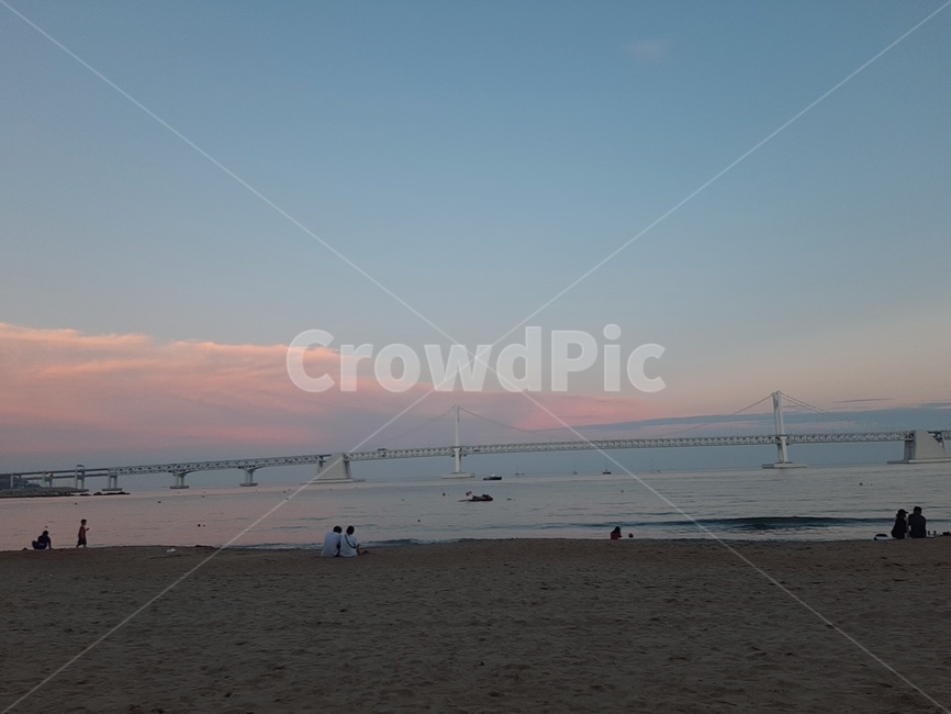 광안리,바다,바닷가,여유,조용,구름,분위기,낭만,로맨틱,아이