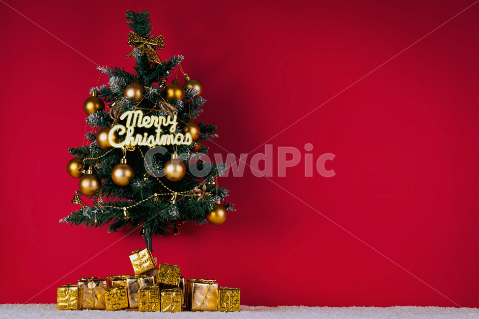 크리스마스,크리스마스트리,christmas,background,크리스마스장식,트리장식,겨울,winter,gold,red,선물상자,메리크리스마스,tree,장식,데코,데코레이션,크리스마스컨셉,컨셉,디자인,메리크리스마스,성탄절,merry christmas