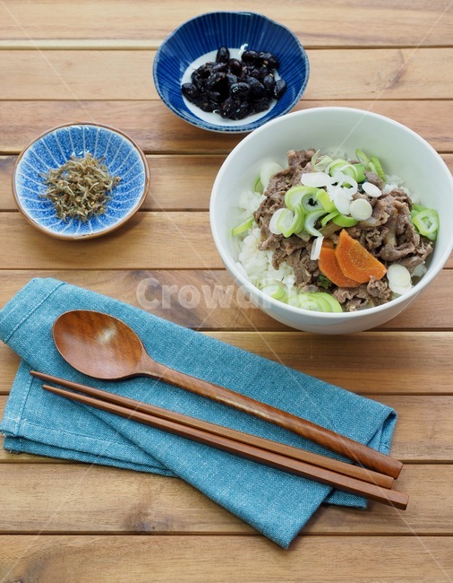 불고기,불고기덮밥,소불고기,한국,한국음식,아시아음식,반찬,웰빙,배경,덮밥,채소,고기,bulgogi,bulgogiricebowl,beefbulgogi,korea,koreanfood,asianfood,sidedish,wellbeing,background,ricebowl,vegetable,meat,음식,식재료,요리,food,cook,meal,dishes,food reserves,한식,한국음식,한국요리,korean food,korean dishes,korean meal,korean cook