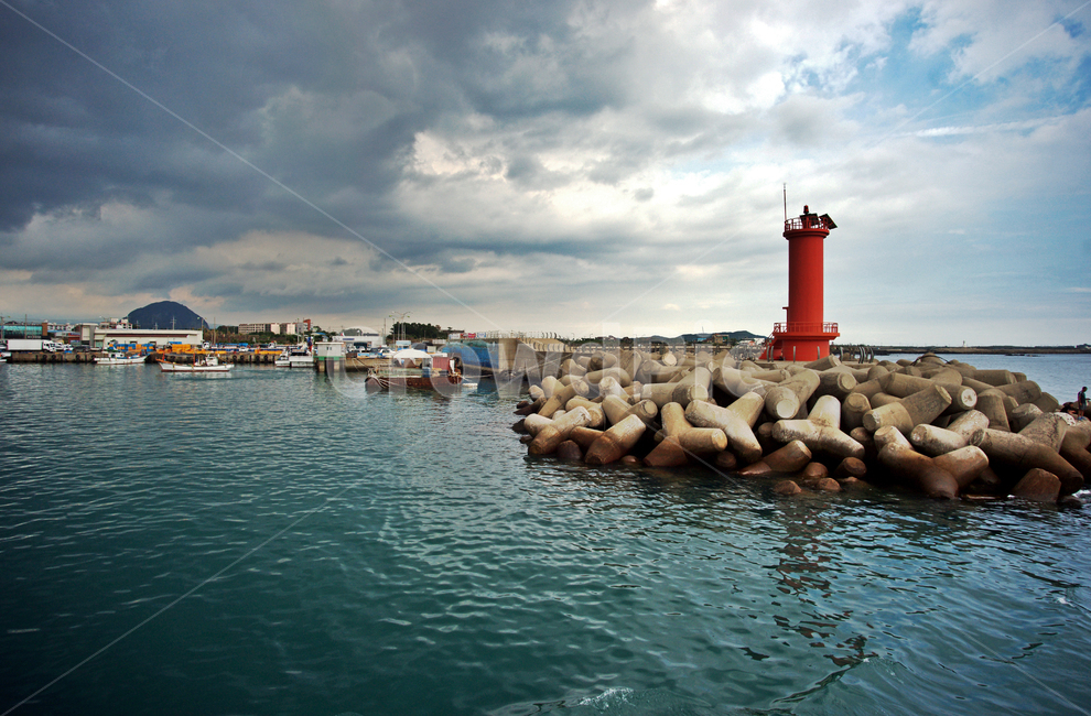 제주도,서귀포시,모슬포항,등대,방파제,테트라포트,부두,항구,등대,lighthouse