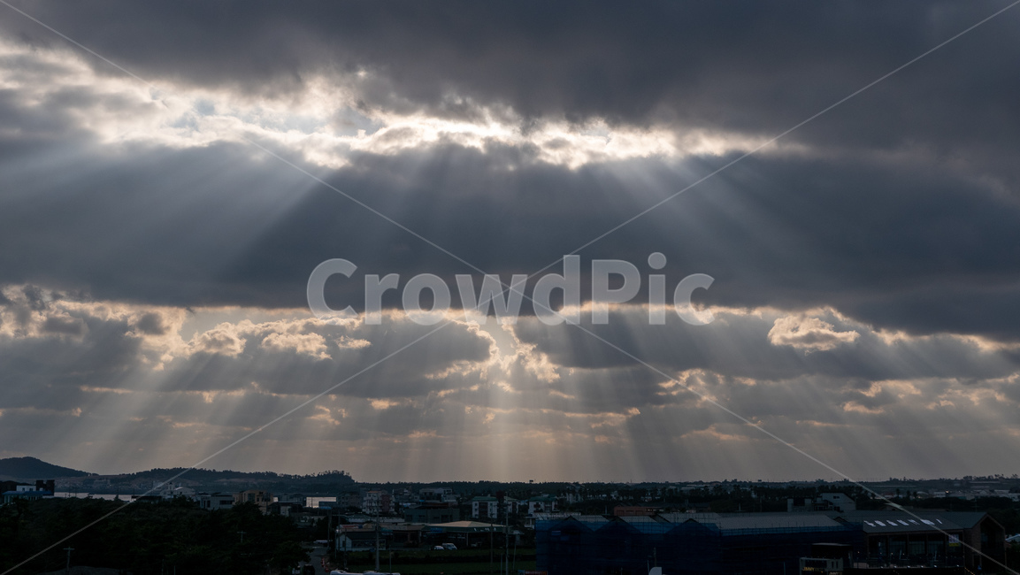cumulus,적운,cloud,구름,sky,하늘,빛내림,lightshower,water,ocean,물,대양,sea,연안,coast,바다,제주,jeju,제주도,flare,플레어,light,빛,sunlight,햇빛,nature,자연,weather,날씨,outdoors,옥외,자연,풍경,nature,landscape