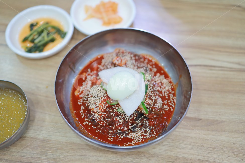 냉면,여름,한국음식,비빔냉면,물냉면,면류,면요리,koreandishes,koreanmeal,koreanfood,음식,식재료,요리,food,cook,meal,dishes,food reserves,면류,면요리,noodles