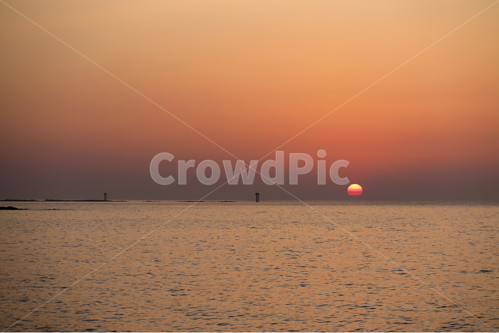 일몰,낙조,바다,제주,노을,해넘이,석양,태양,해,노을빛,붉은노을,수평선,제주도,돌,바위,검은돌,주황색,선셋,구름,해질녁,여름,저녁바다,하늘,자연,풍경,경관,jejuisland,sea,beach,sunset,nature,landscape,자연,풍경,nature,landscape,outdoors,옥외,sunlight,햇빛