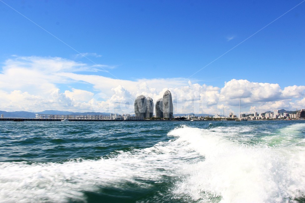 중국여행,요트,바다,자연풍경,도심풍경,산야베이,PhoenixIsland,Sanya,랜드마크,휴가,여행,하이난,citylandscape,해외여행,foreign,oversea,world,worldcityscape,경치,outdoors,옥외,감성,sensible,feeling,감성사진,휴식,힐링,rest,relaxation,healing,중국관광지,동양의하와이,휴양지,보트,향해,도시,풍경,city,landscape,해외,외국,세계,foreign,oversea,world,세계도시풍경,해외도시풍경,외국도시풍경,world cityscape,water,물,outdoors,옥외,sea,ocean,대양,nature,자연,waterfront,워터 프론트