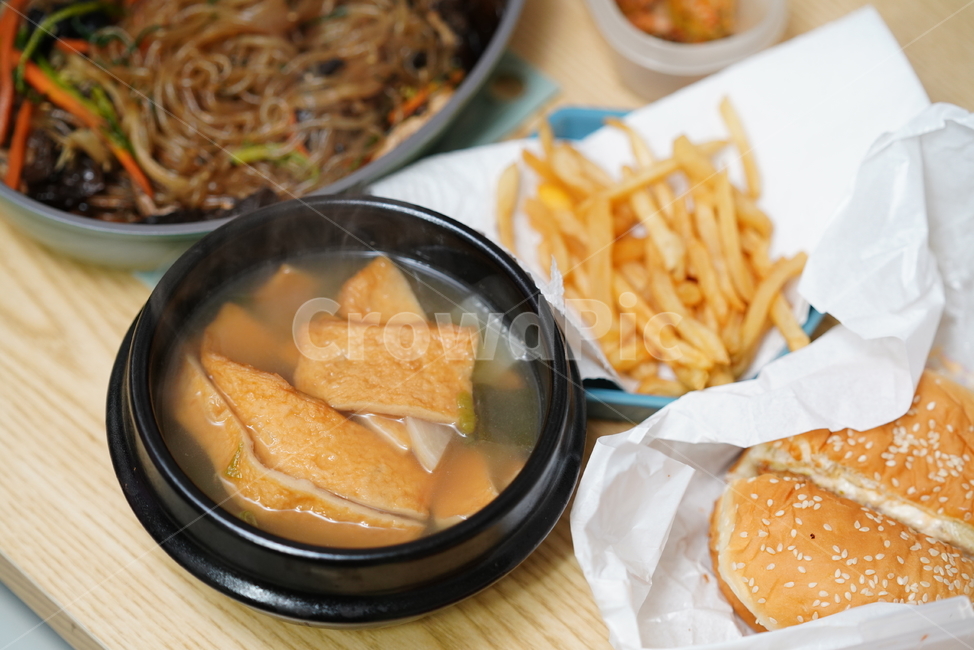 음식,푸드,한식,집밥,잡채,오뎅,어묵,국물,뚝배기,먹거리,간식,햄버거,food,음식,식재료,요리,food,cook,meal,dishes,food reserves