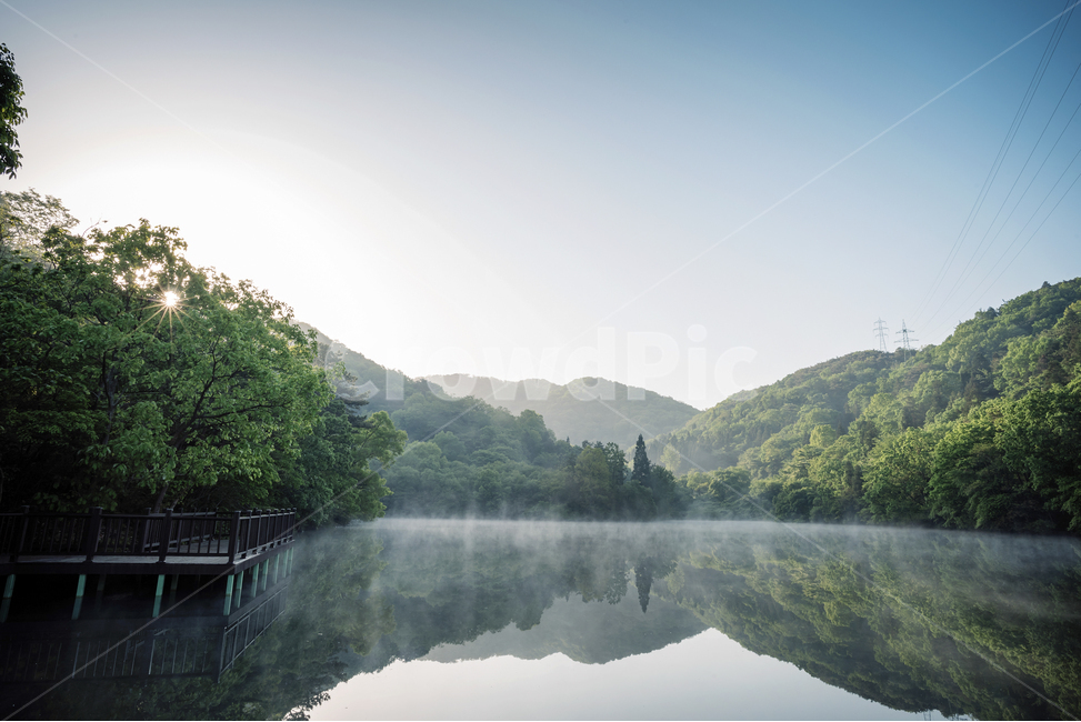 새벽,저수지,반영,물안개,산책,자연,풍경,nature,landscape,한국자연풍경,한국자연경관,korea nature landscape,water,물,outdoors,옥외,lake,호수