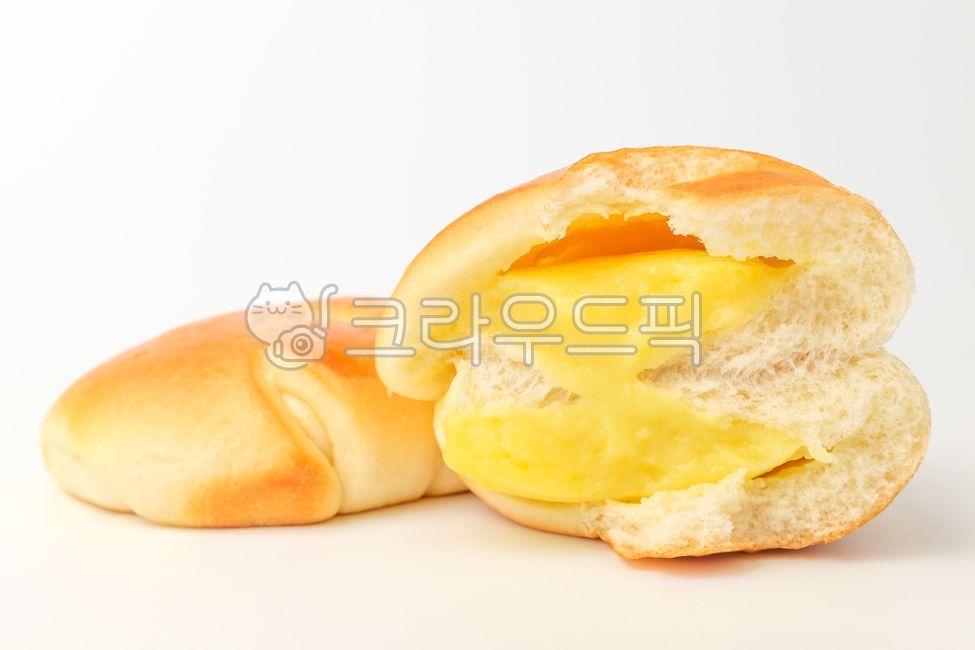 close up,bread,ingredient,snack,Cream puff bread,cream,food,meal,puff,dessert,grocery,Food Ingredients,ingredients,custard,bread snacks,sweet,soft