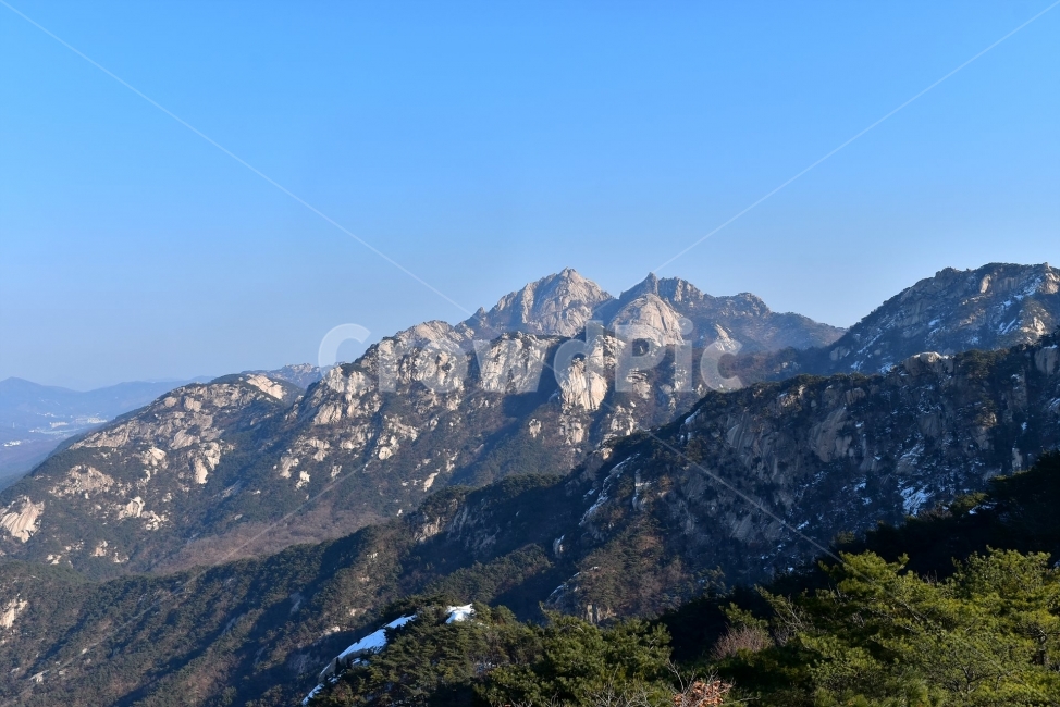 북한산,풍경,자연,국립공원,서울,도심지,명산,겨울,힐링,산행지,국내여행,자연풍경,산사진,Seoul,Korea,National,Park,비경,산행,등산,트레킹,100대명산,기암,바위산,백운대,바위,암봉,암봉우리,족두리봉,향로봉,비봉,자연,풍경,nature,landscape,한국자연풍경,한국자연경관,korea nature landscape,mountain,산,outdoors,옥외,mountain range,산맥,peak,피크