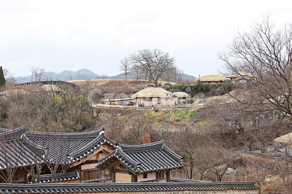 양동마을,한옥,기와집,집,전통집,건물,자연,풍경,옛날집,겨울,한국전통,한국문화,korean traditional,korean culture