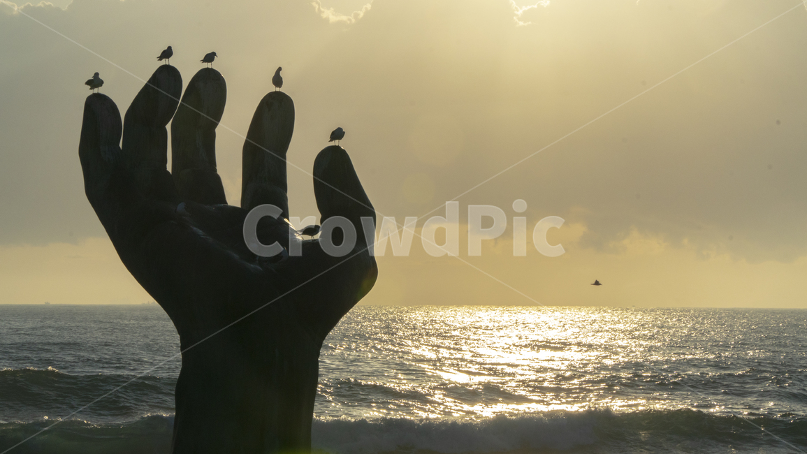 역광,조각상,자연,일몰,바다,햇빛,sunlight,실루엣,silhouette,sunshine,sunset,황혼,ocean,구름,cloud,조각상,동상,석상,조형물,statue,bronze statue,stone statue