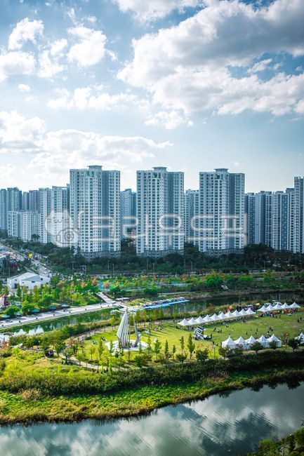 highrise,city,cityscape,Cheongna New Town,high rise building,building,apartment