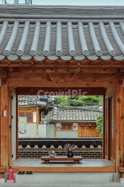 한옥,안마당,hanok,korean,korea,전통,안채,프레임,frame,차경,architecture,건축,전통건축,기와,목조건축,목조,wood,힐링,다도,티타임,tea,한국전통,한국문화,korean traditional,korean culture,건축물,건물외관,exterior,building,structure,architecture,construction