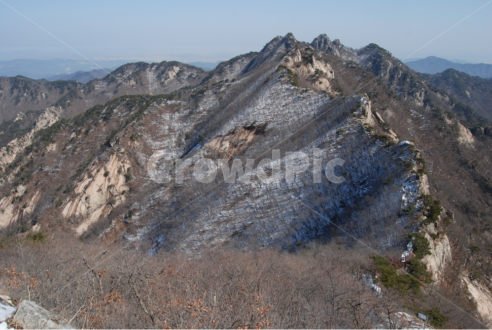 겨울,산,눈,탐방로,등산로,공원,겨울,계절,winter,season,자연,풍경,nature,landscape,한국자연풍경,한국자연경관,korea nature landscape,slope,경사,outdoors,옥외,mountain,mountain range,산맥
