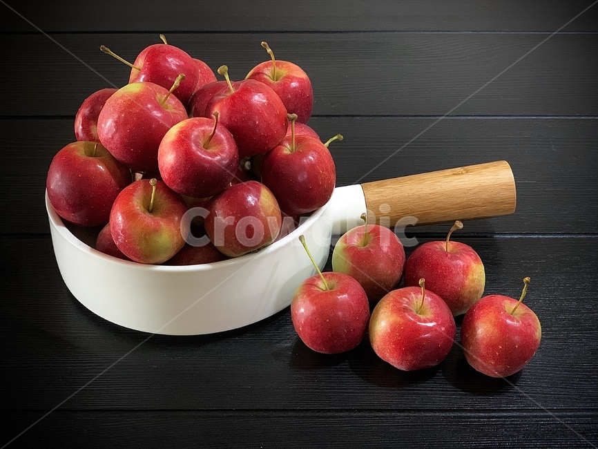 fruit,식물,사과,과일,빨강,apple,음식,식재료,요리,food,cook,meal,dishes,food reserves,과일,열매,fruit