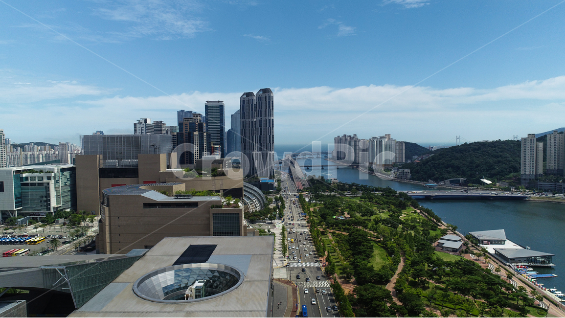 부산,센텀시티,해운대구,광안대교,바다,광안리,수영강,숲,나무,고층건물,도시,풍경,자동차,도로,시원한,아파트,고층빌딩,공원,구름,수영대교,대교,도시,풍경,city,landscape,한국도시풍경,한국도시경관,korea cityscape,건축물,건물외관,exterior,building,structure,architecture,construction,nature,자연,경치,outdoors,옥외,scenery,aerial view,조감도