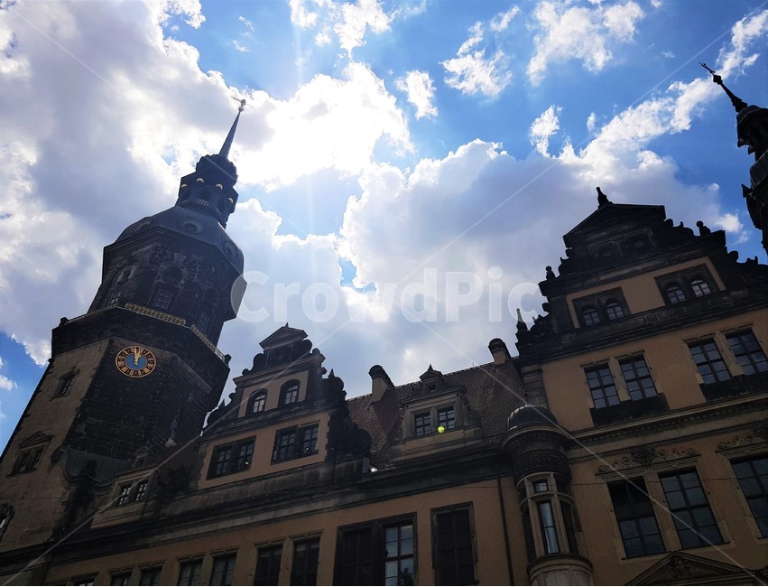 독일,드레스덴,유럽,해외,산책,하늘,풍경,자연,맑은날,구름,배경,건축양식,germany,dresden,europe,overseas,walking,sky,scenery,nature,sunnyday,cloud,background,astyleofarchitecture,랜드마크,landmark,tourist attraction,해외,외국,세계,foreign,oversea,world,세계랜드마크,해외랜드마크,외국랜드마크,world landmark,world tourist attraction,건축물,건물외관,exterior,building,structure,architecture,construction,건물,tower,탑,spire,첨탑,steeple,뾰족한 탑