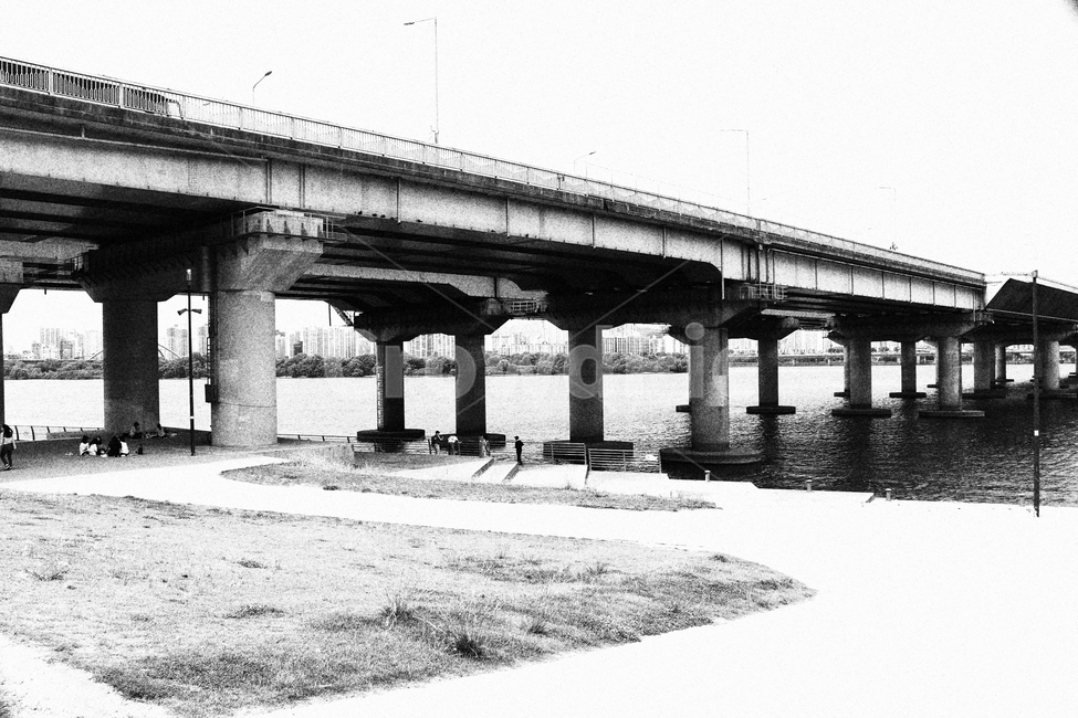교각,bridge,다리,마포대교,pier,흑백,모노톤,monochrome,black and white