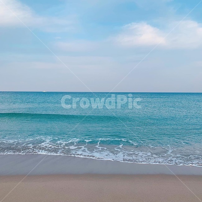 바다,파도,푸른,강원도,겨울바다,beach,동해,자연,풍경,nature,landscape,깨끗함,쓸쓸함,해변,모래사장,평화,평온,투명,파스텔,자연,풍경,nature,landscape,해변,바다,beach,sea,outdoors,옥외,ocean,대양,water,물,shoreline,해안선,coast,연안,바닷가