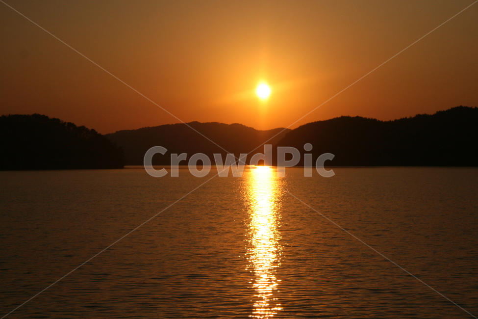 석양,sunset,노을,강변,해질녘,자연배경,해,sun,강,호수,river