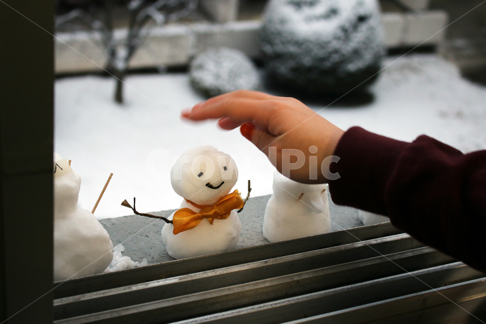 banister,human,인간,handrail,person,사람,난간,눈사람,눈,날씨,겨울,snowman,겨울,계절,winter,season