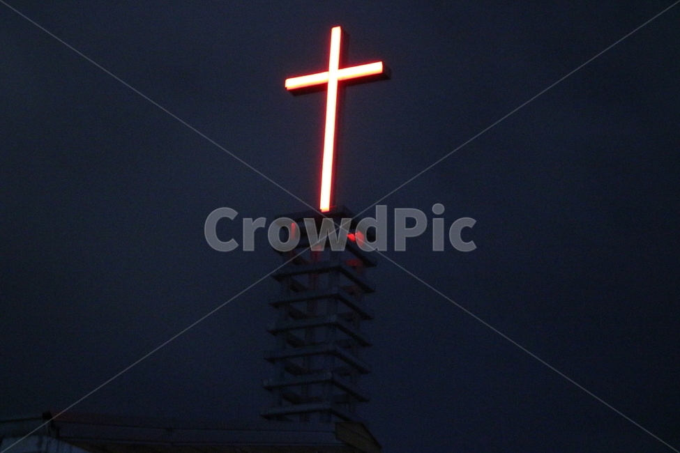 cross,상징,교회,십자가,불빛,붉은,성당,종교,신앙,religion,belief,faith