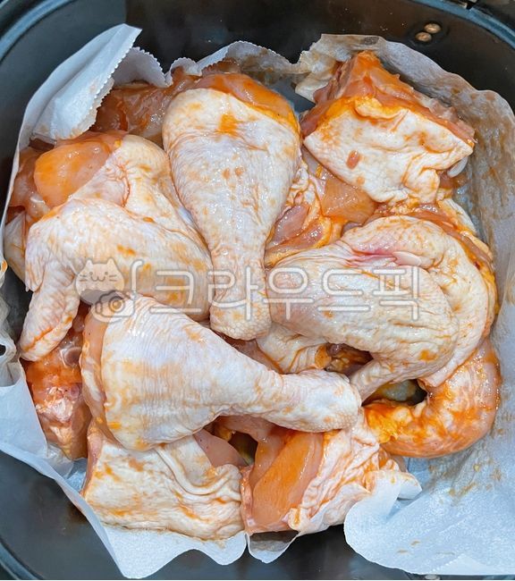 닭고기양념,양념닭,닭양념,염지닭,음식,닭,닭고기,에어프라아어요리,요리,종이호일,양념,food