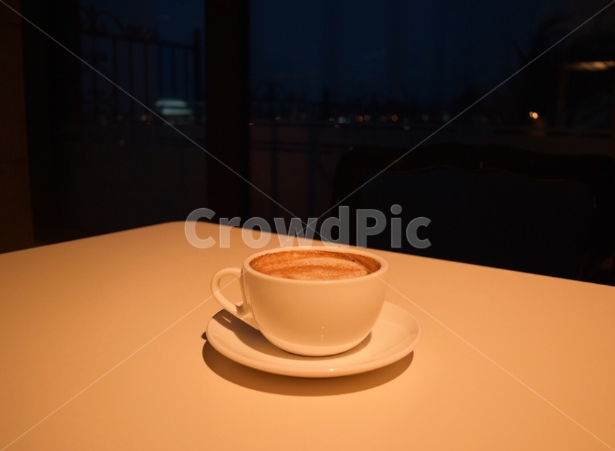 coffeecup,pottery,카푸치노,cappuccino,coffee,cafe,night,커피,카페,coffee,cafe