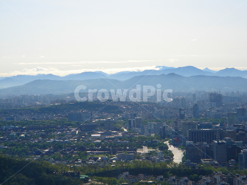 산,하늘,아파트,건물,도시,도심,공존