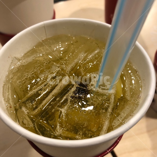 탄산,보글,얼음,여름,콜라,사이다,환타,음료수,drink,beverage