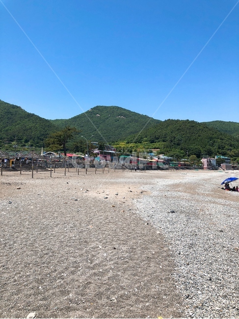 해안가,자연,풍경,배경,화사함,자유,힐링,휴가,휴식,쉼터,산책,nature,야외,자연광,초록,푸른