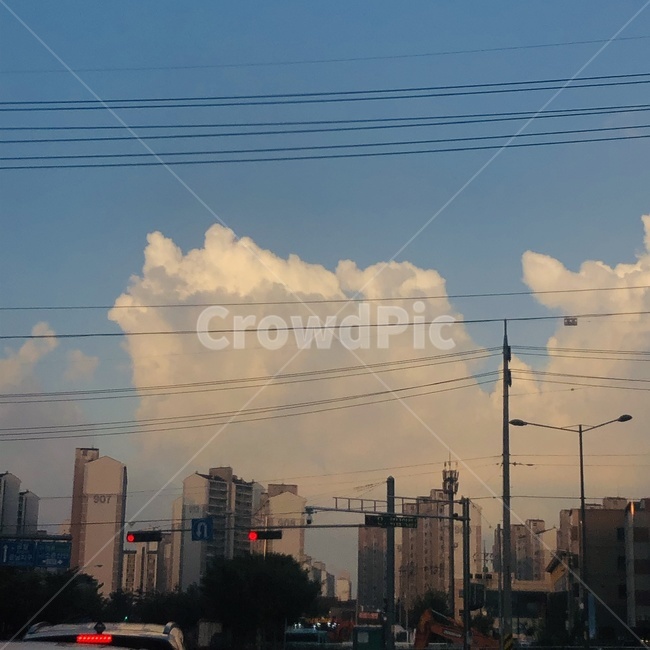 하늘,구름,풍경,sky,colud,날씨,weather,도시,풍경,city,landscape,cable,케이블,power lines,전력선,electric transmission tower,송전탑