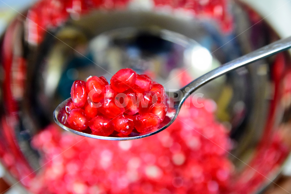 석류,석류열매,열매,석류알,석류씨,스푼,과실,과일,식재료,pomegranate