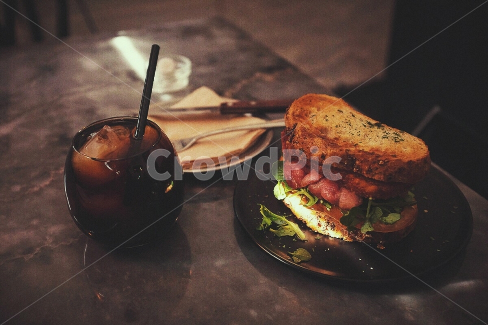 오후,음식,브런치,샌드위치,커피,필름,색감,카페,감성사진,afternoon,food,brunch,sandwich,coffee,coldbrew,cafe,emotion,film,color,cooking,음식,식재료,요리,food,cook,meal,dishes,food reserves,빵,bread,아침식사,조식,브런치,breakfast,brunch,커피,카페,coffee,cafe,감성,sensible,feeling