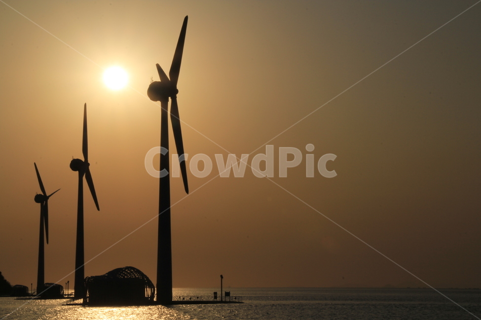 일몰,태양,바다,섬,풍력,실루엣,그림자,silhouette,shadow,산업,industry,industrial,에너지산업,energy industry,machine,기계,motor,모터,engine,엔진