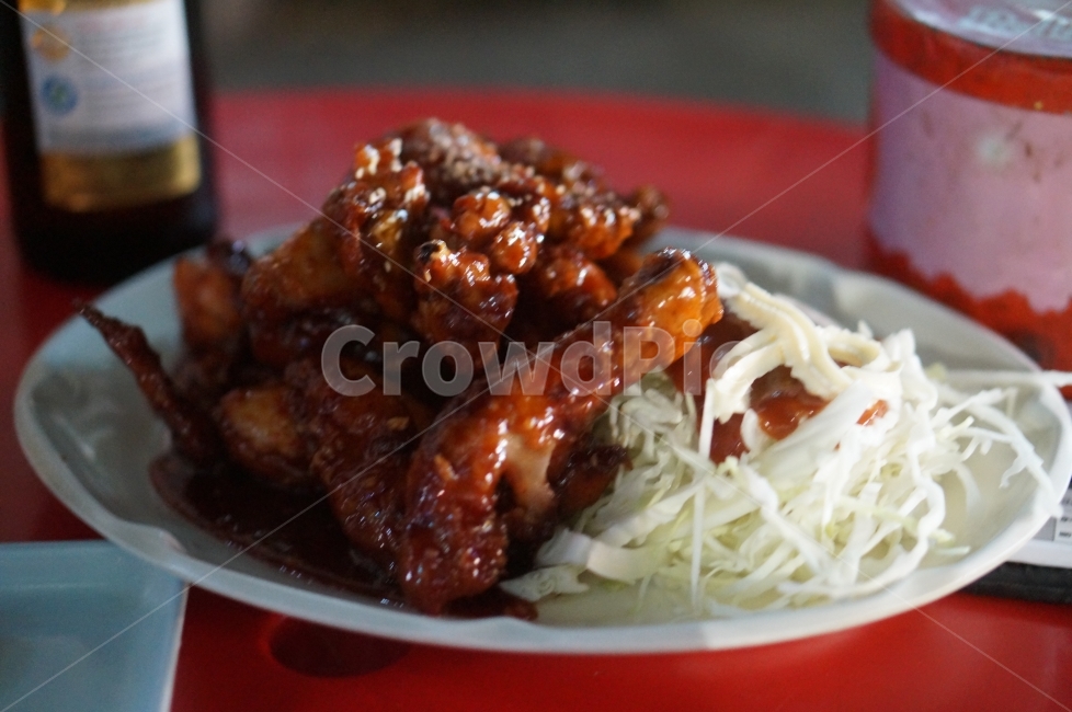 치킨,길거리음식,닭,양념치킨,후라이드,야채,음식,식재료,요리,food,cook,meal,dishes,food reserves,육류,고기,meat