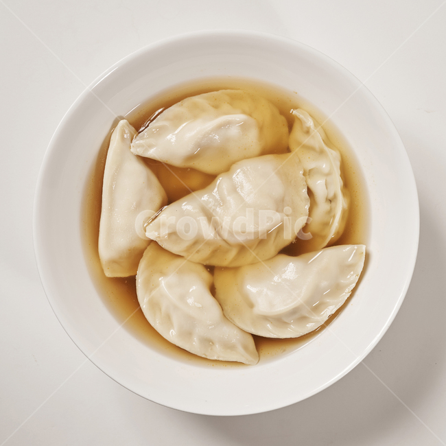 만두,만두국,흰색배경,누끼,심플,왕만두,군만두,물만두,겨울철,따뜻한,국물요리,food,음식,간식,음식,식재료,요리,food,cook,meal,dishes,food reserves
