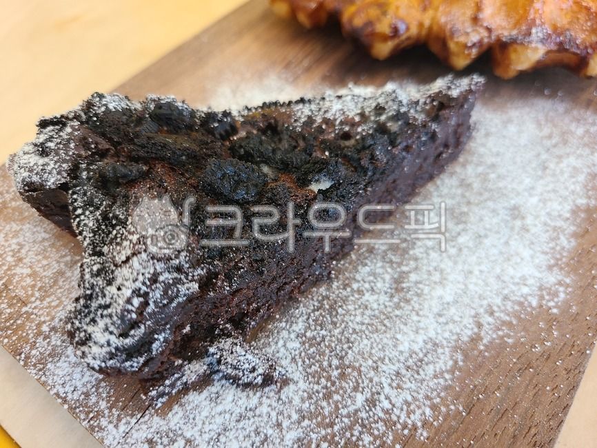 빵,브라우니,초코,초코브라우니,bread,초코빵,슈가파우더