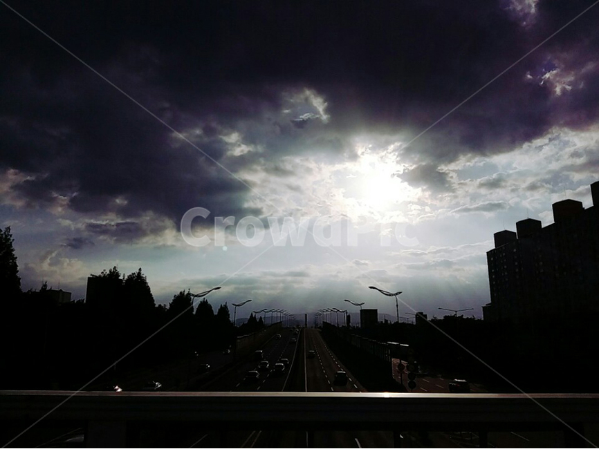 구름,sky,cloud,sun,city,dark,해,도시,풍경,어둠,하늘,도시,풍경,city,landscape,실루엣,그림자,silhouette,shadow,nature,자연,weather,날씨,outdoors,옥외