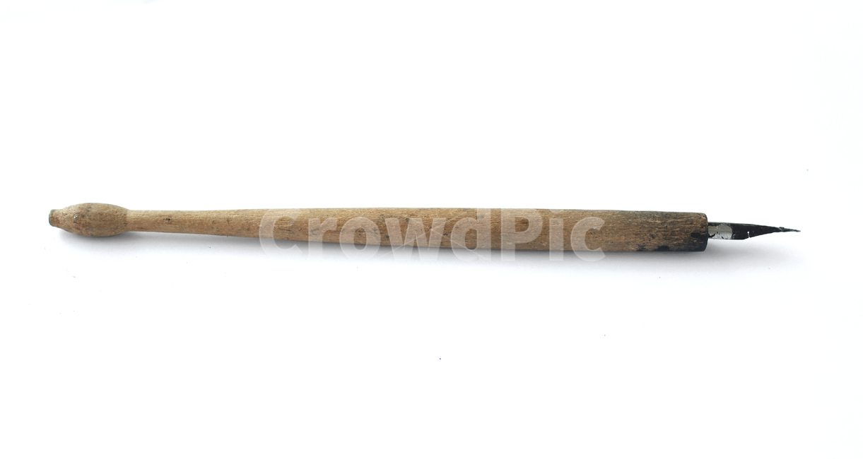 펜,펜촉,미술도구,우드,우든,금속,스틸,미술,미술용품,도구,펜화,손잡이,흰배경,갈색,브라운,하얀색,흰색,화이트,나무,사물,물건,오브젝트,thing,object,matter,누끼,remove background
