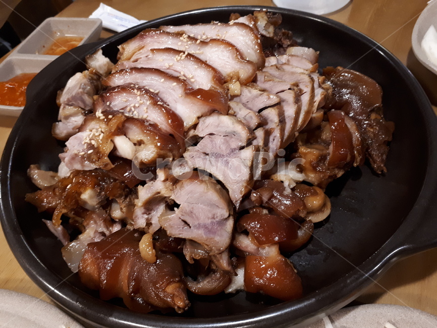 족발,보쌈,막국수,안주,술,음식,식재료,요리,food,cook,meal,dishes,food reserves,육류,고기,meat,한식,한국음식,한국요리,korean food,korean dishes,korean meal,korean cook