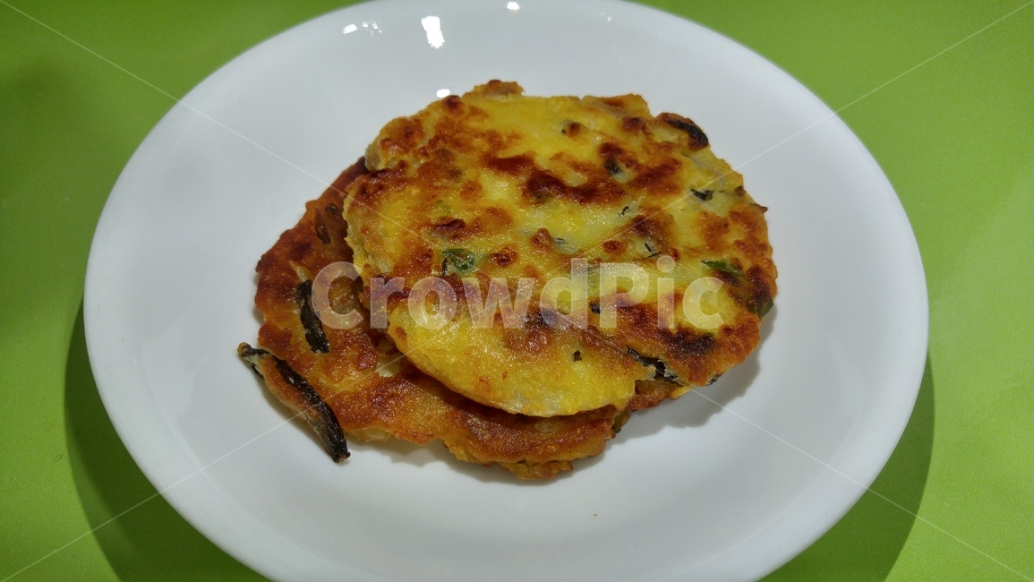 Bindaetteok,Korean pancake,mung bean pancake,Mung Bean Bindaetteok,jeon