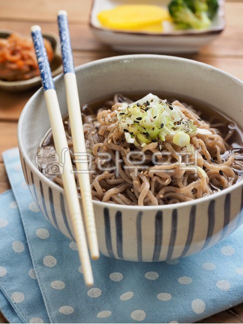 lunch,asianfood,Korean,noodle,dinner,food,buckwheatnoodles,Lunch,meal,background,Korean food,Asian food,cooking,Buckwheat noodles,koreanfood