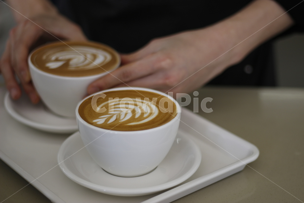 라떼아트,커피,카페,카페라떼,바리스타,사람,인물,인간,human,person,신체일부,몸,body,커피,카페,coffee,cafe,감성,sensible,feeling