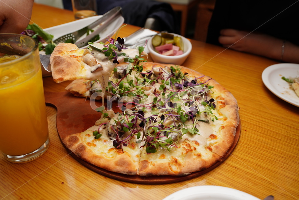 피자,핏자,이태리,빵,음식,데이트,식사,먹거리,푸드,치즈,먹방,양식,고기,pizza,italy,음식,식재료,요리,food,cook,meal,dishes,food reserves,양식,서양음식,서양요리,western food,western dishes,western meal,western cook